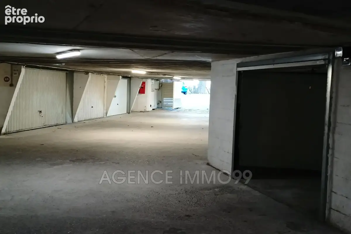 Parking 12 m² à Mandelieu-La-Napoule  - photo 5