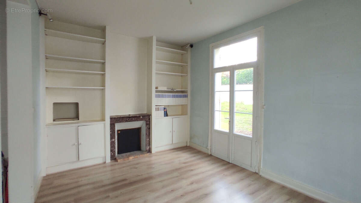 Maison à CHATELLERAULT