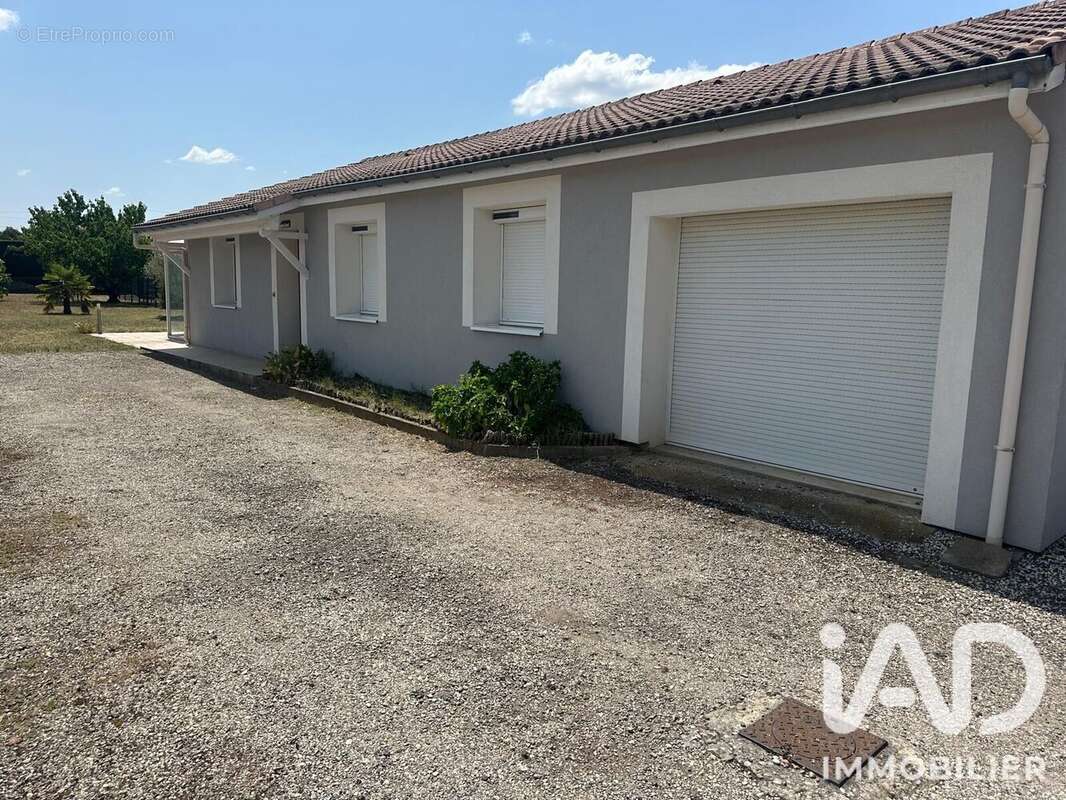 Photo 3 - Maison à AUBERIVES-SUR-VAREZE
