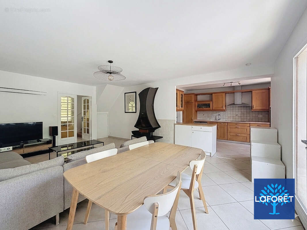 Maison à CHILLY-MAZARIN