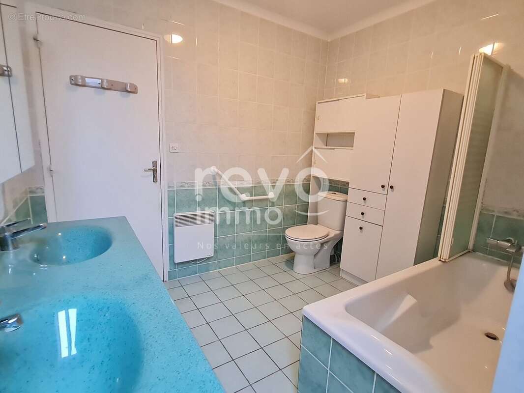 Maison à LE CELLIER