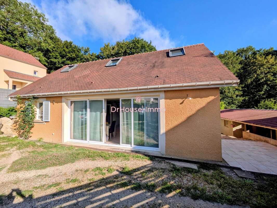 Maison 4 pièces 82 m² à vendre à Hardricourt (78250) - photo 2