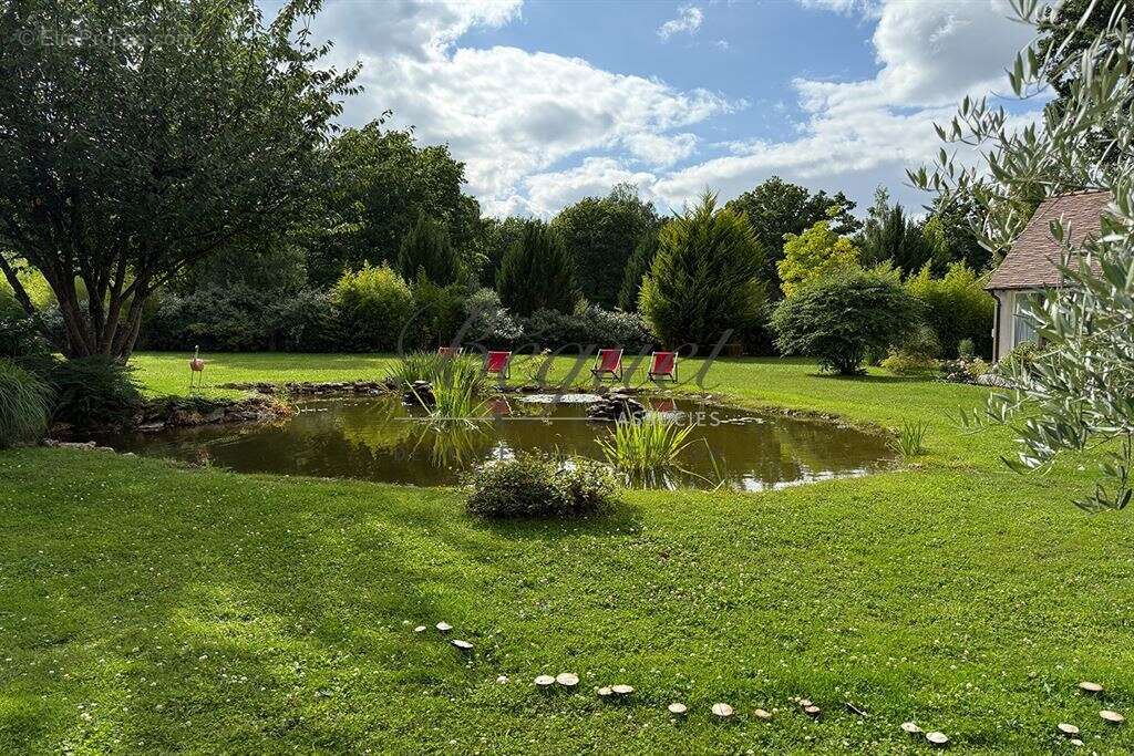 Maison à MONTFORT-L&#039;AMAURY