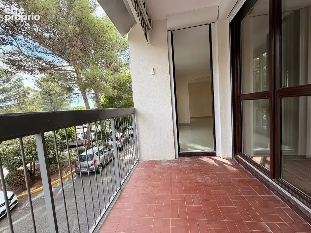 Appartement 4 pièces 77 m² à vendre à Saint-Raphael (83700) - photo 4