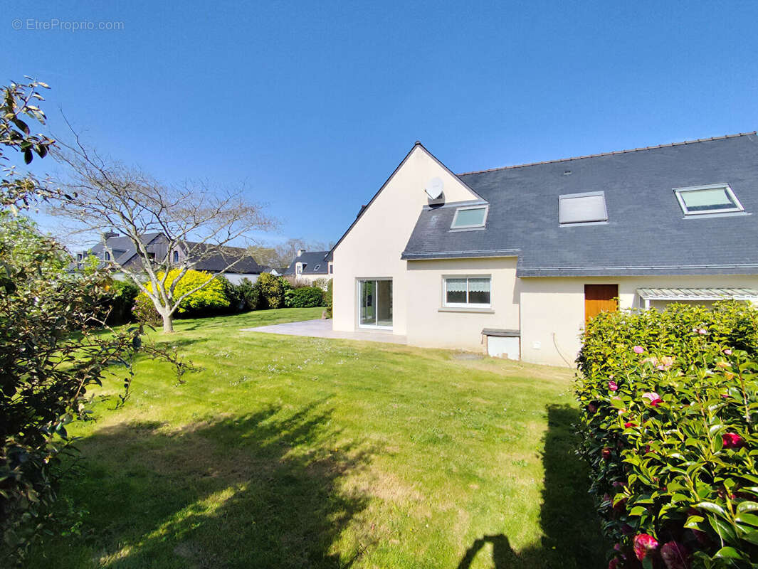 Maison à COMBRIT