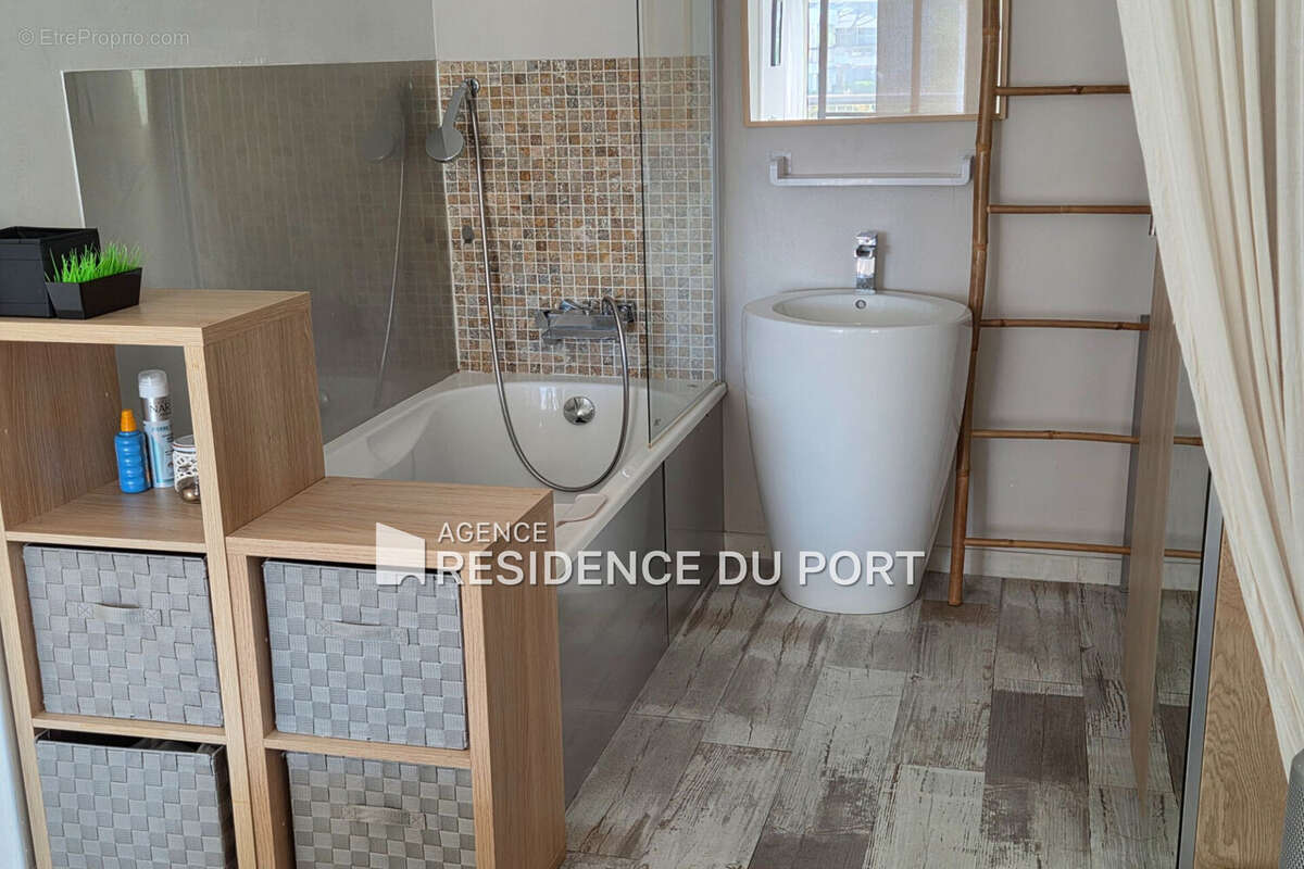 Appartement à MANDELIEU-LA-NAPOULE