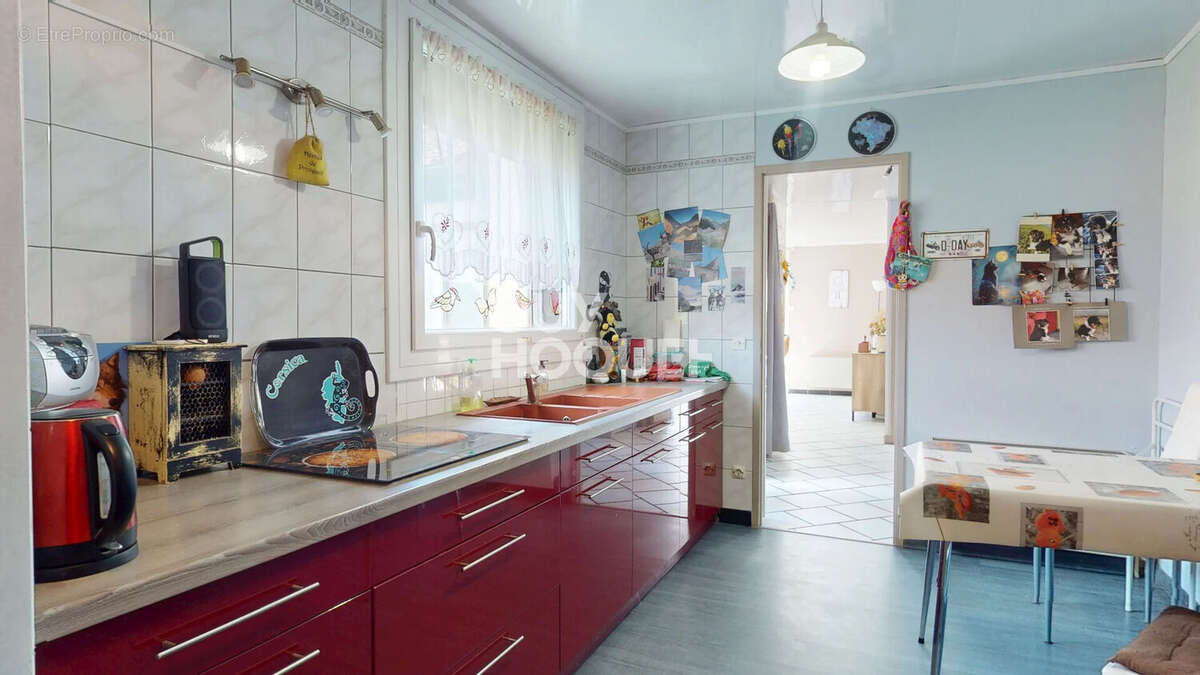 Maison à VAIVRE-ET-MONTOILLE