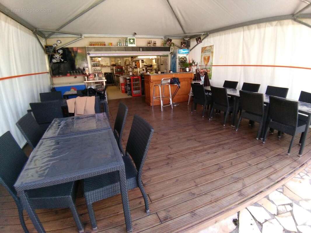 Photo 3 - Commerce à SAINT-VALLIER-DE-THIEY