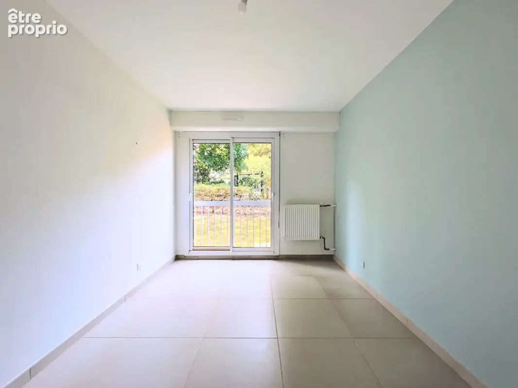 Le Plessis-Robinson, T4 de 96,05 m² en rez-de-jardin avec terrasse et jardin privatif - photo 10