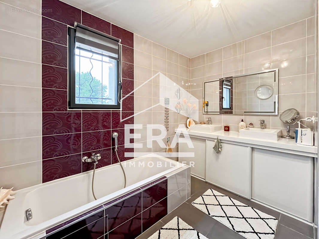 Maison à CABANNES