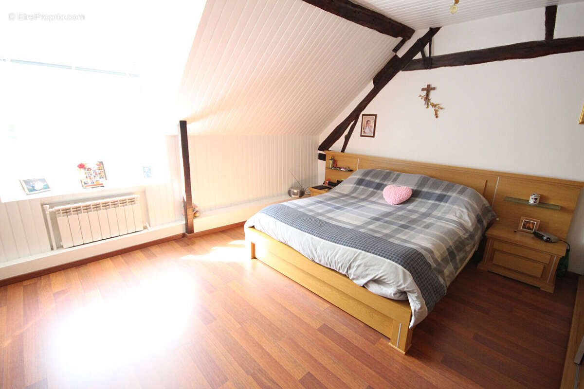 Maison à CREPY-EN-VALOIS