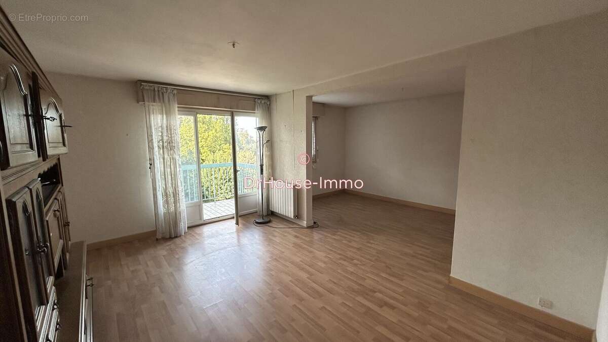 Appartement à DAMMARIE-LES-LYS