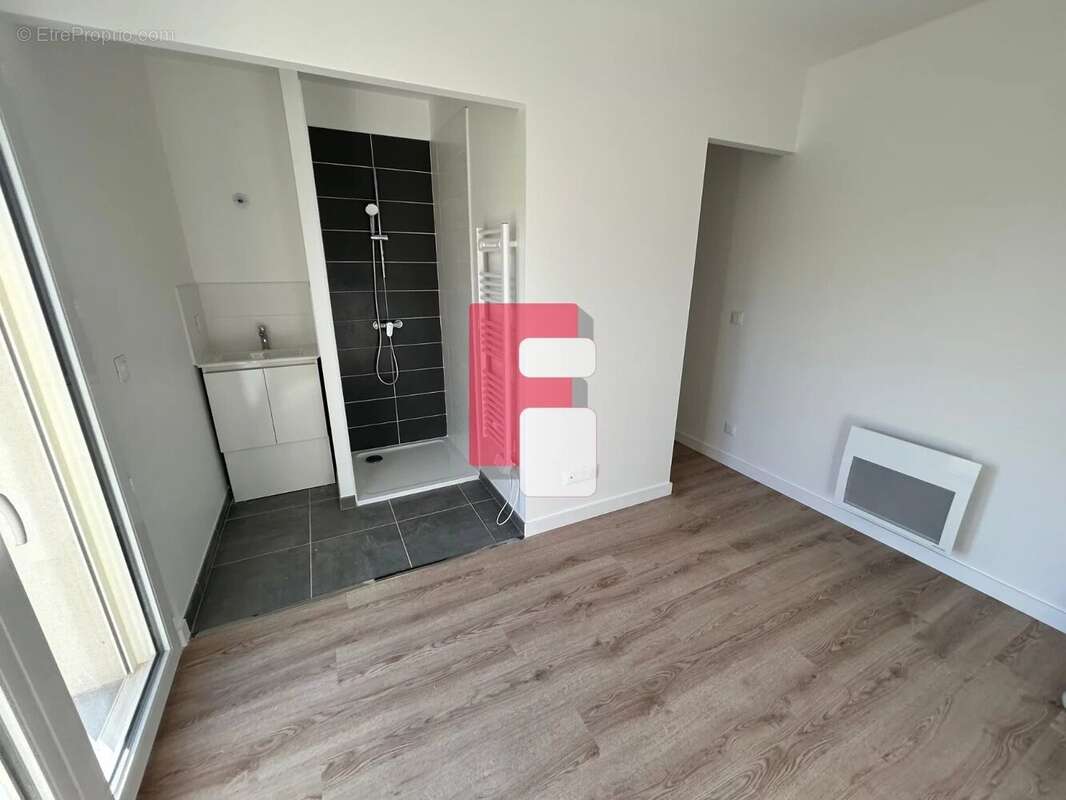 Maison à MESNIL-SAINT-PERE