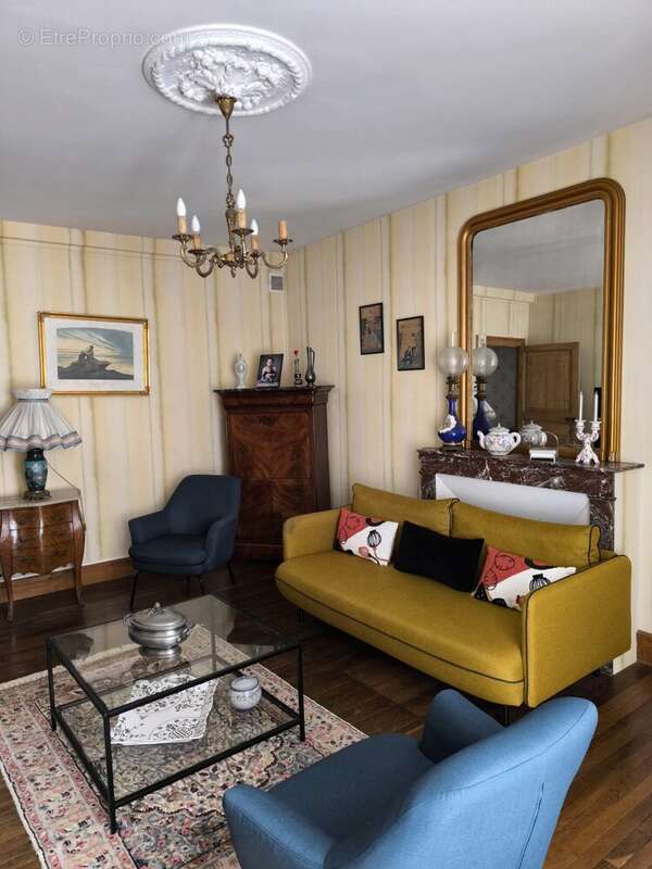 Maison à SAUZE-VAUSSAIS