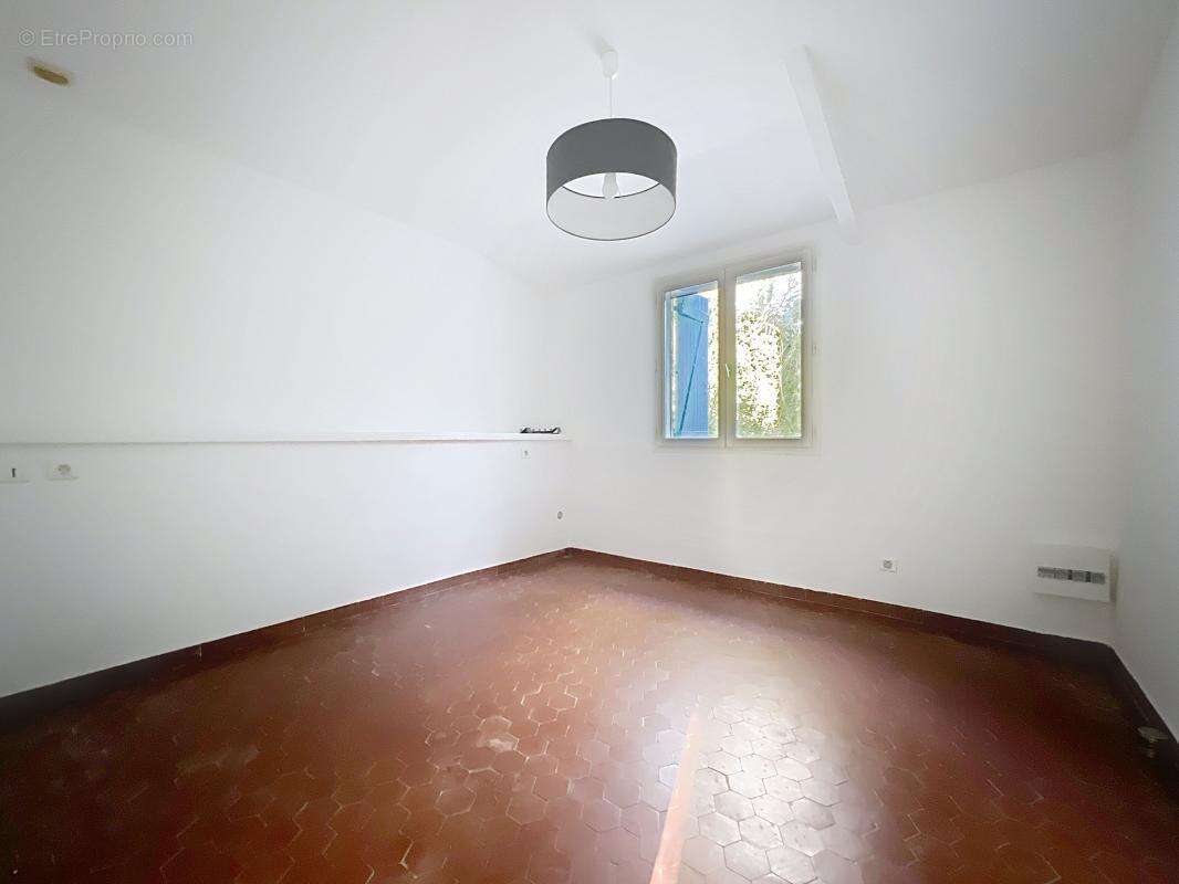 Maison à CAGNES-SUR-MER