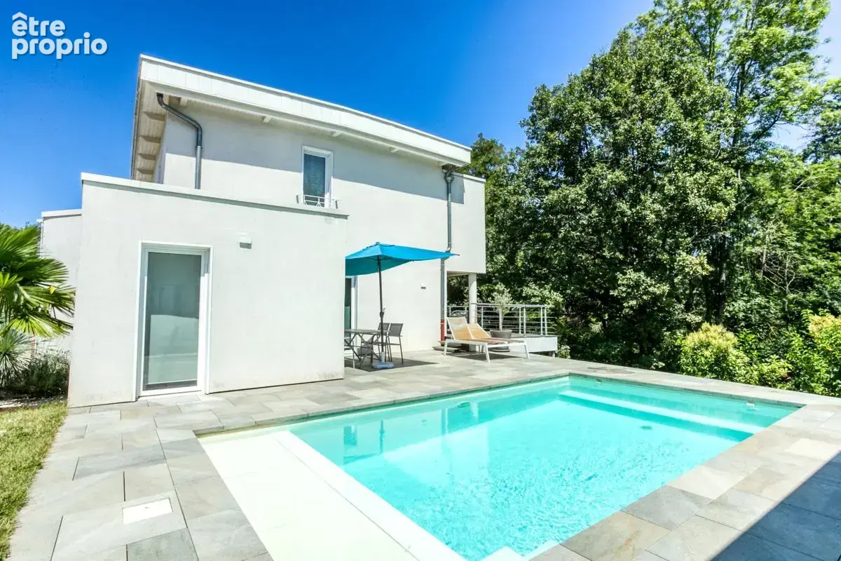 Maison 175 m² à Charbonnieres-Les-Bains  - photo 4