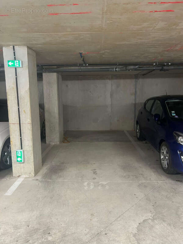 Parking à LUNEL
