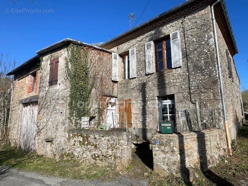 Maison à CHATEAUPONSAC