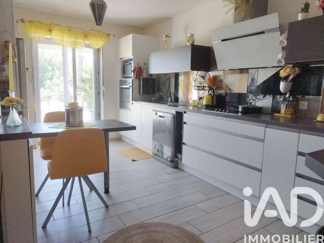 Photo 5 - Maison à SAINT-JEAN-LES-DEUX-JUMEAUX