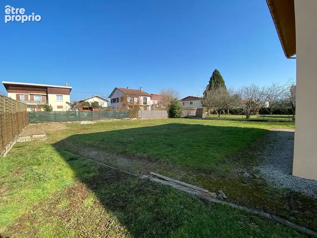 COUP DE COEUR  - Maison 5 pièces entièrement rénovée - 763m² terrain constructible et piscinable - photo 4