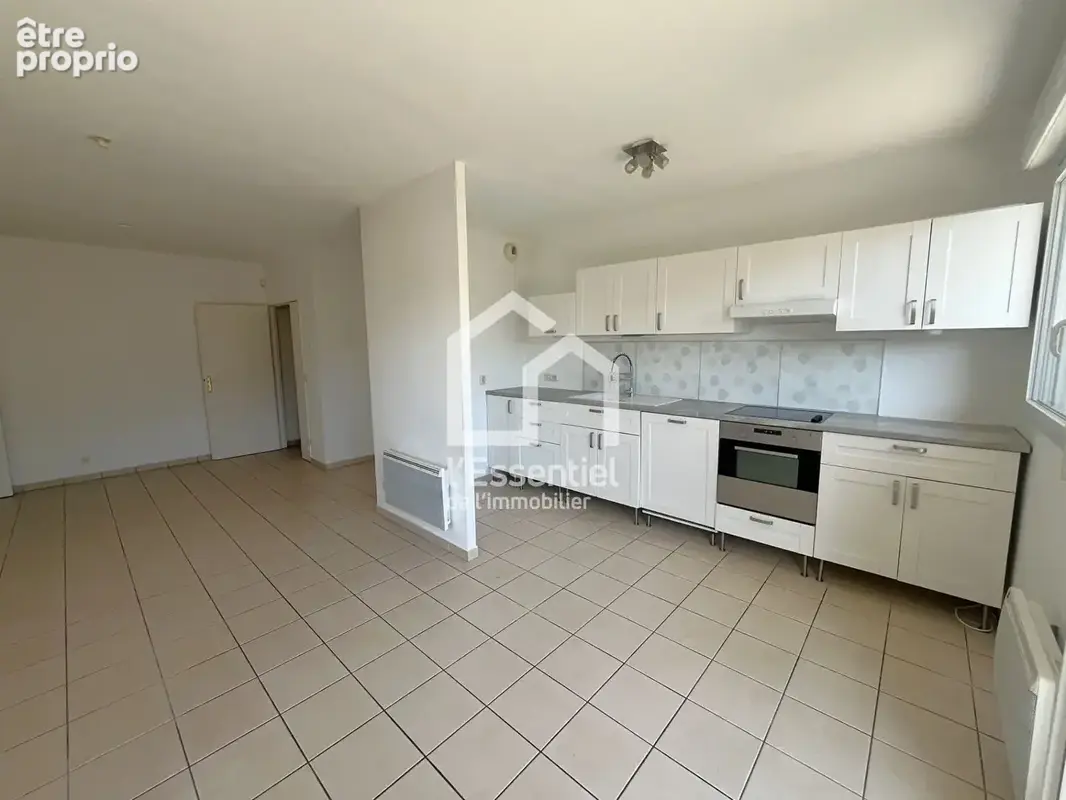 Appartement Verneuil-sur-seine 3 pièce(s) 64 m2 Rez de Jardin 204m² - photo 2
