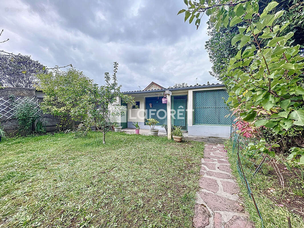 Maison à VERNEUIL-SUR-SEINE