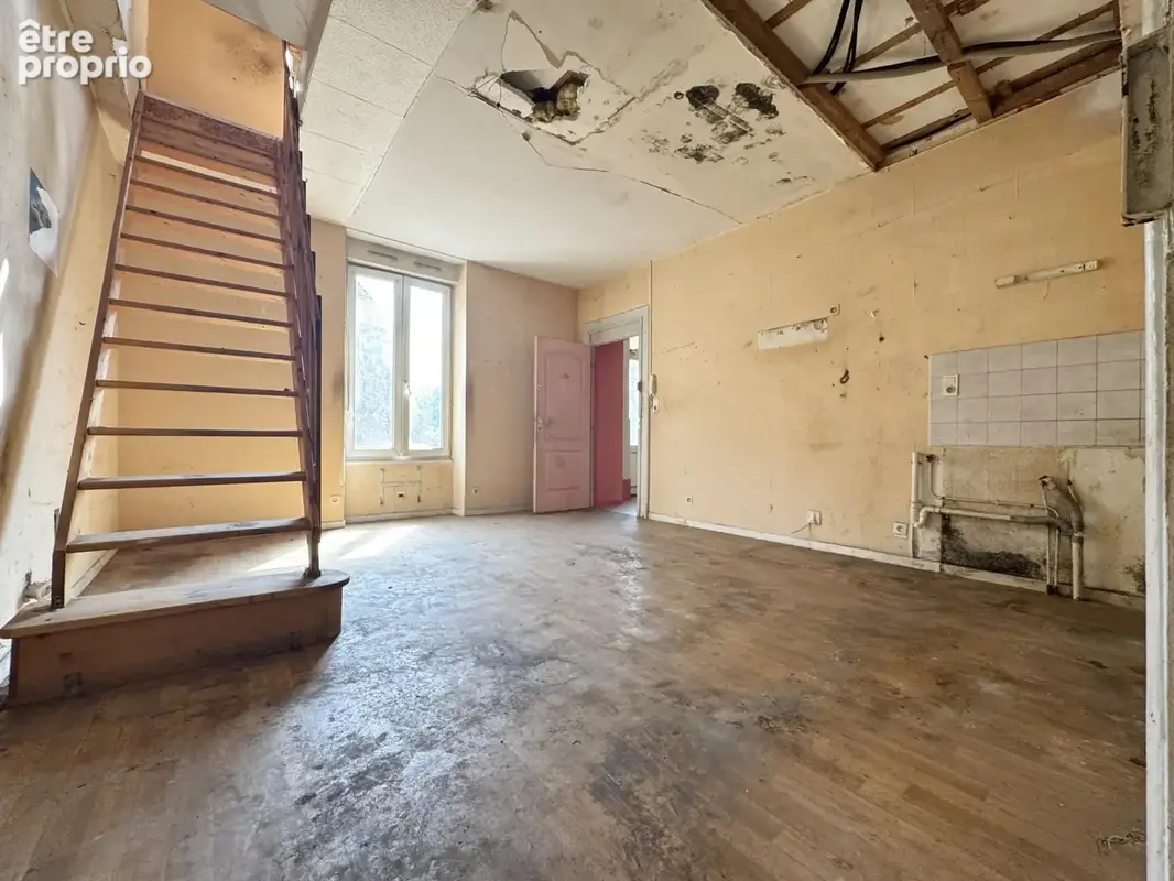 Vente Immeuble comprenant 5 appartements à rénover à MELISEY - photo 8