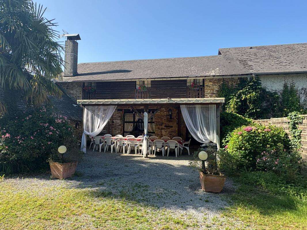 Maison à HAUT-DE-BOSDARROS