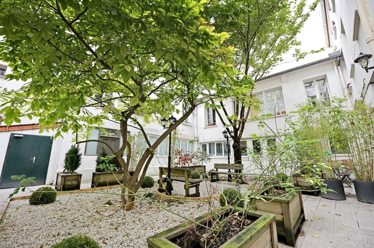 Appartement à PARIS-11E