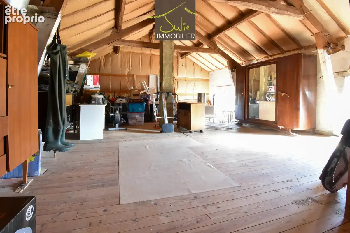 Secteur LA FORET SUR SEVRE - Maison de campagne, 3 chambres, 1,3 h de terrain avec dépendance - photo 6