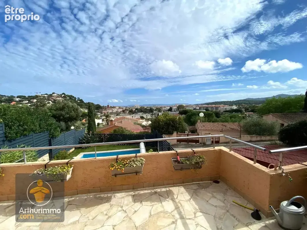 Villa moderne 4 chambres vue mer avec piscine à Bormes-les-Mimosas - photo 2