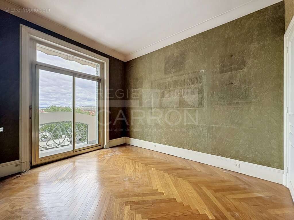 Lyon 6 brotteaux dernier etage 785000€ 6 pieces 136m² vue fourviere - photo 12