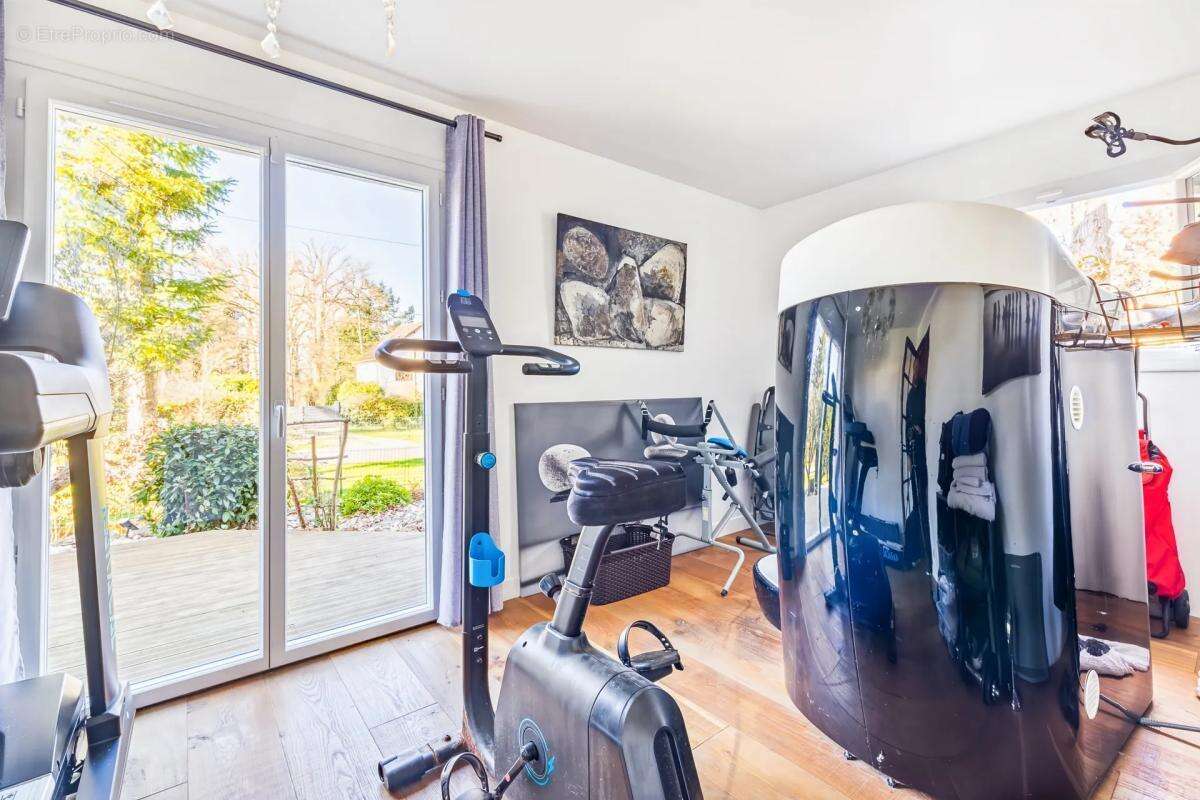 Maison à SAINT-FARGEAU-PONTHIERRY