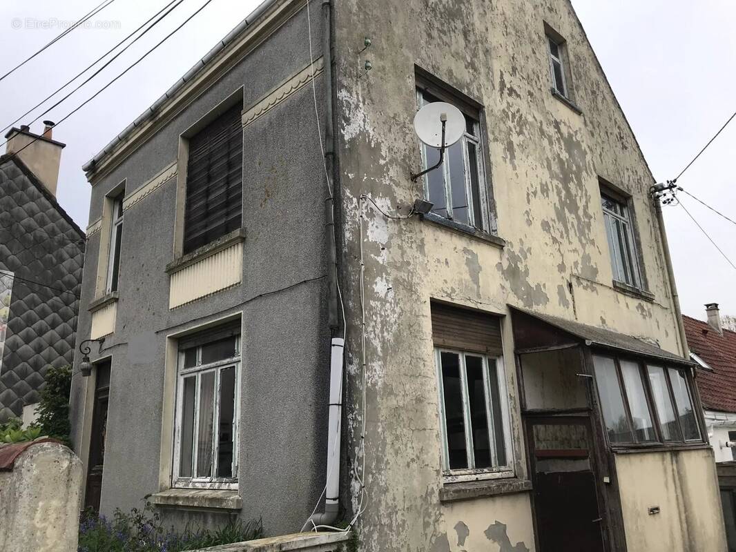 Maison à SAINT-ETIENNE-AU-MONT