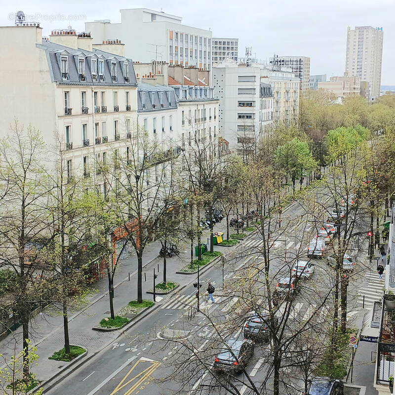 Appartement à PARIS-18E