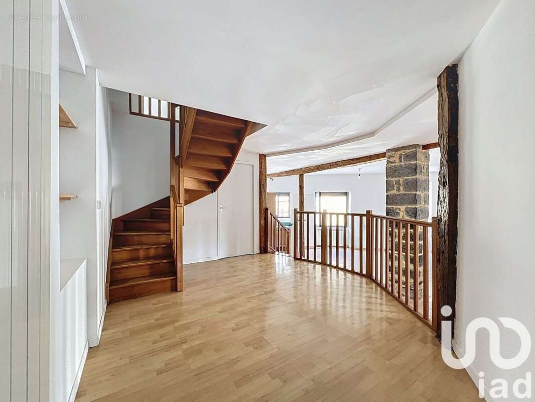 Photo 9 - Maison à SAINT-GEORGES-DE-LUZENCON