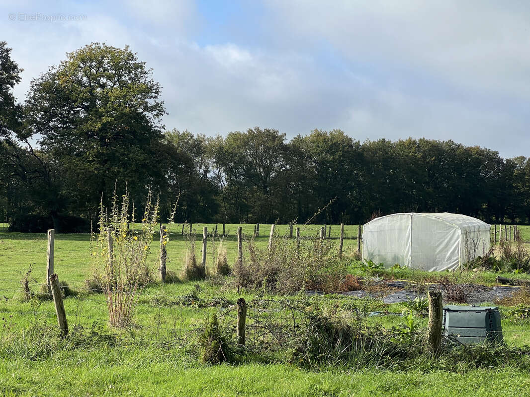 Maison à LE MELE-SUR-SARTHE