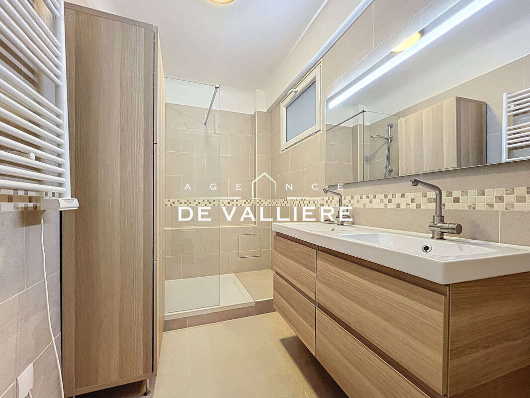 Appartement à NANTERRE