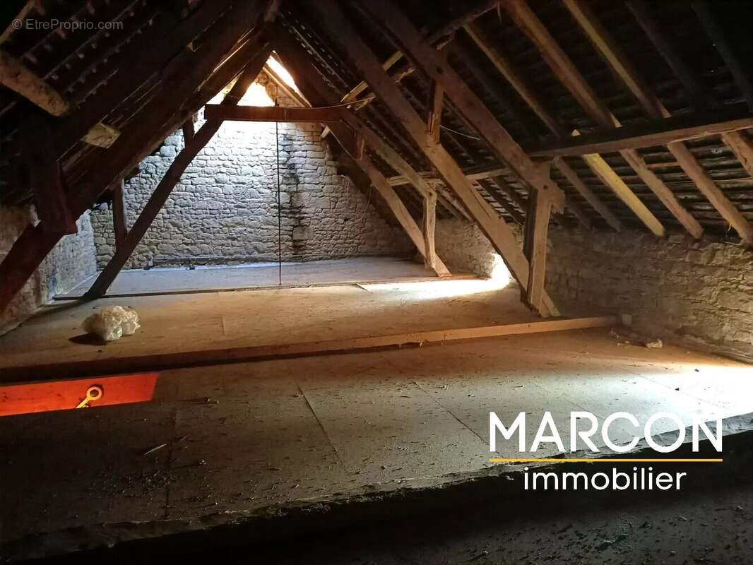 Maison à LE DONZEIL