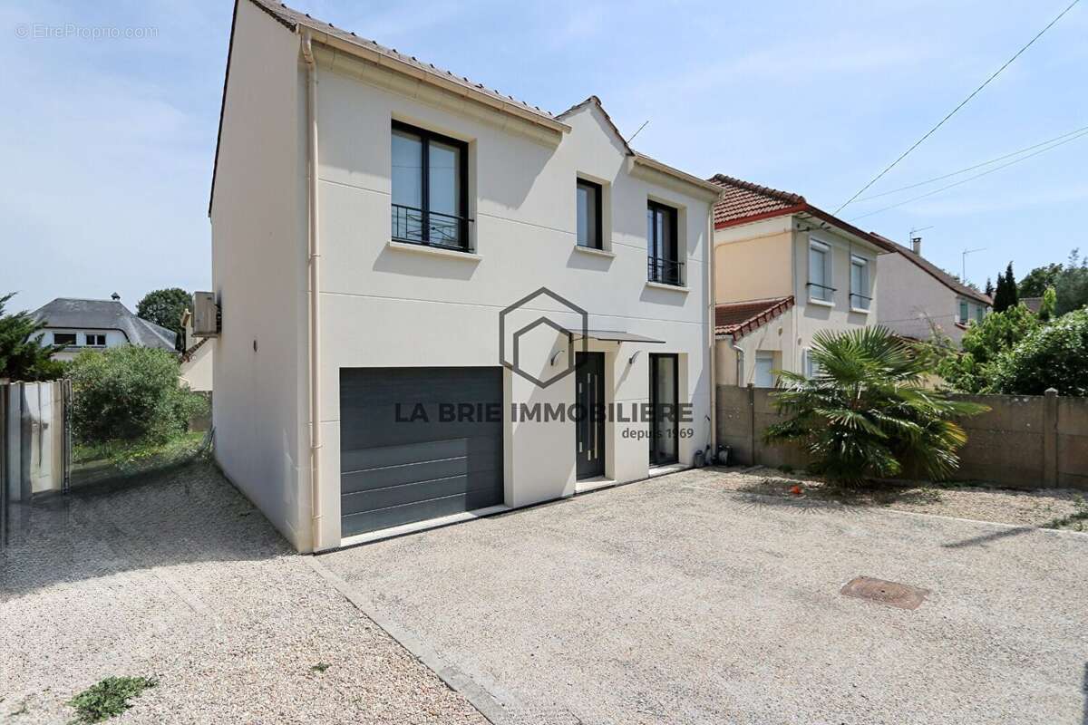 Maison 87 m² à Villecresnes  - photo 5