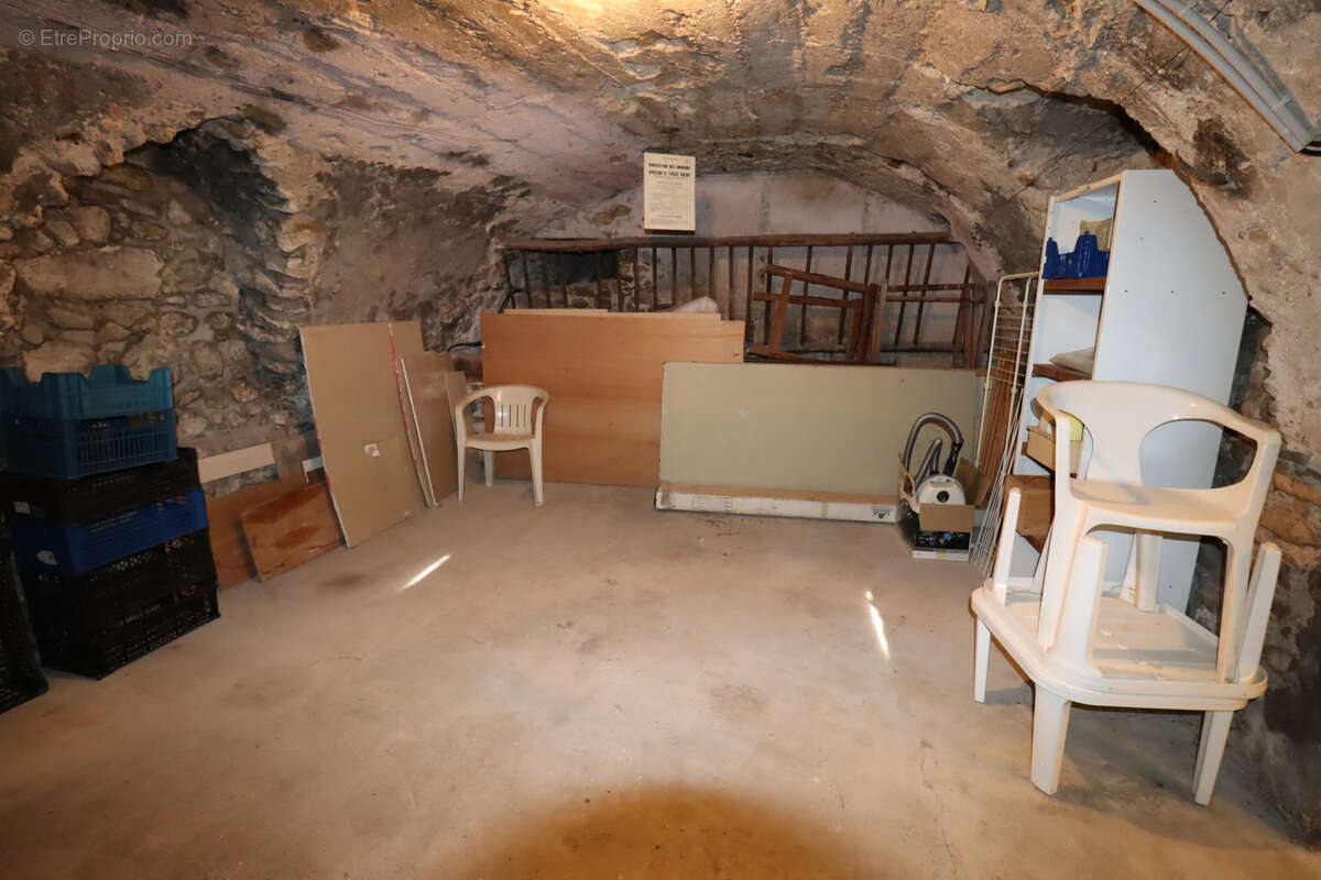 Maison à THORAME-BASSE