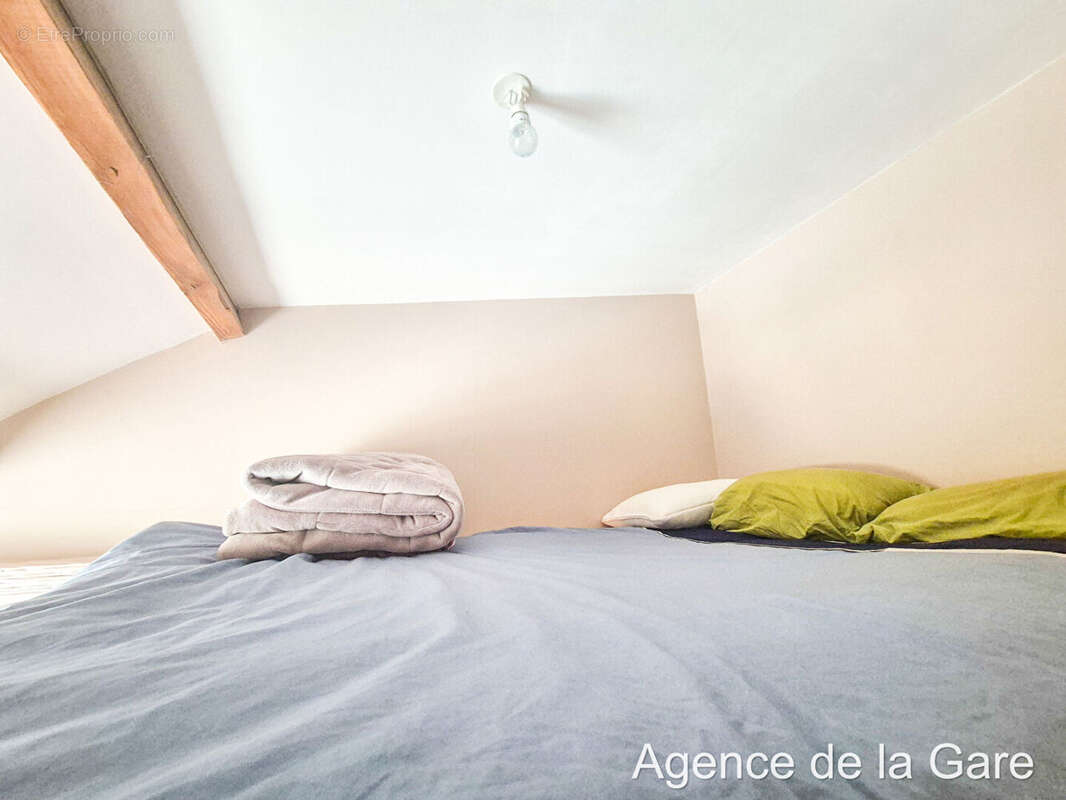 Appartement à SARTROUVILLE