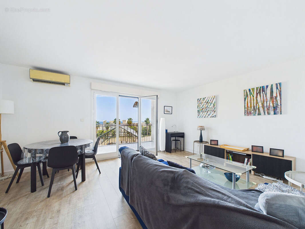 À vendre Appartement T3 de 73m² avec parking sous-sol + cave au Forum du Fango - photo 3