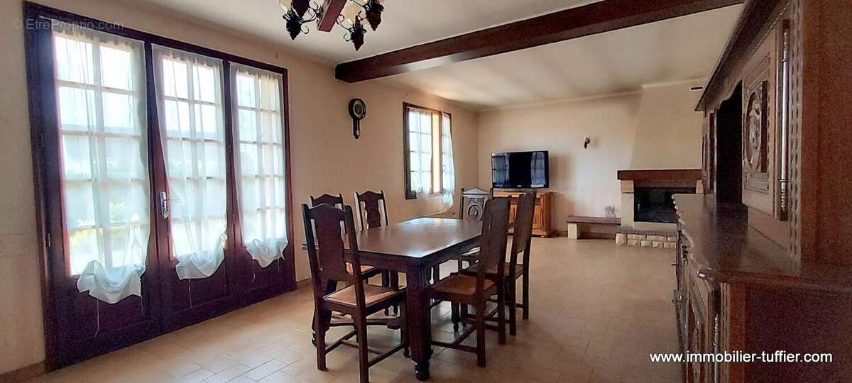 Maison à SAVIGNE-L&#039;EVEQUE