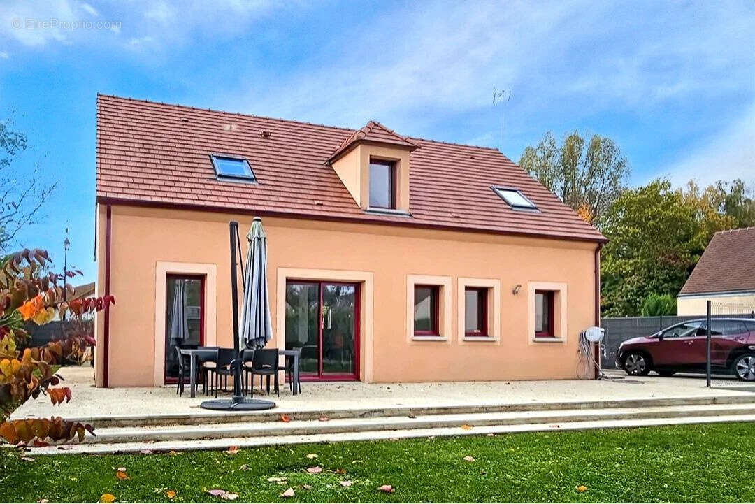 Maison à COUILLY-PONT-AUX-DAMES