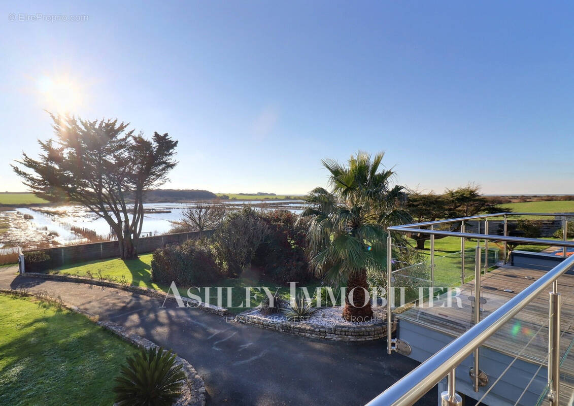 Maison à L&#039;HOUMEAU