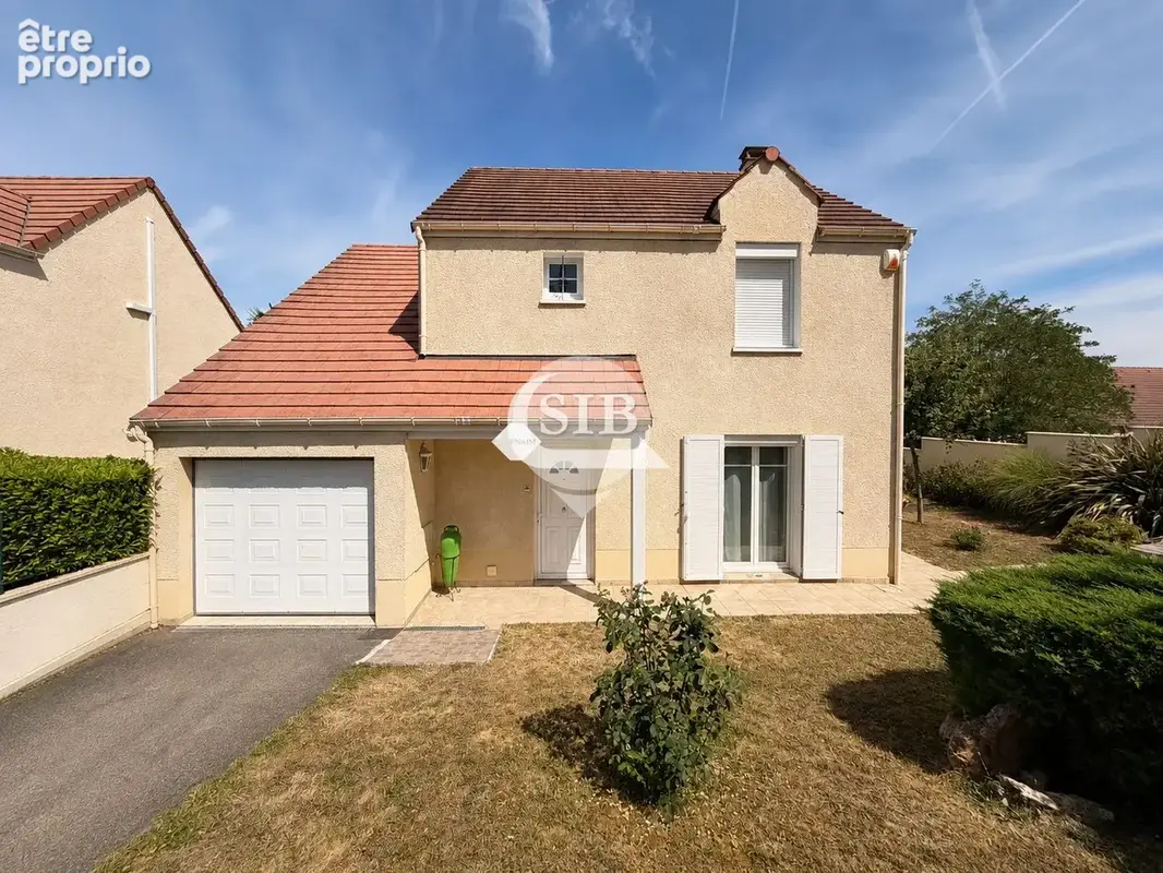Maison à LA VILLE-DU-BOIS