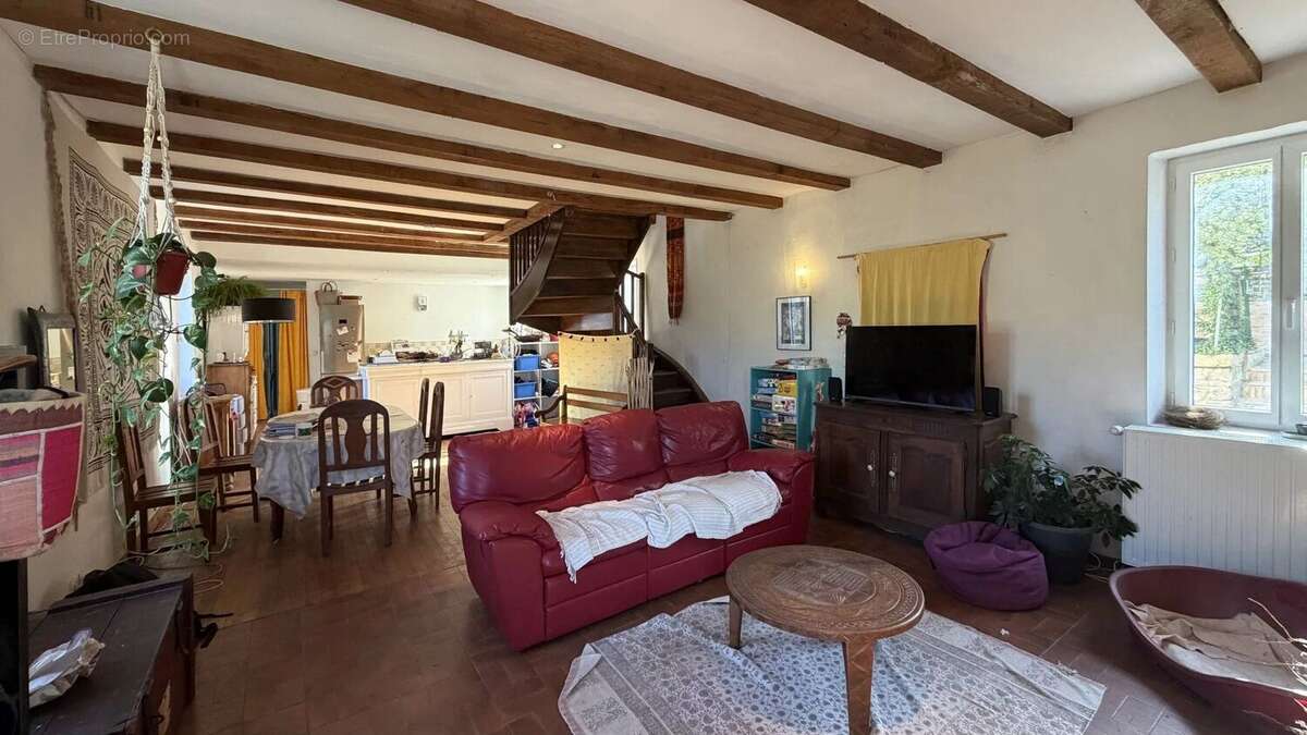 Maison à GOURDON