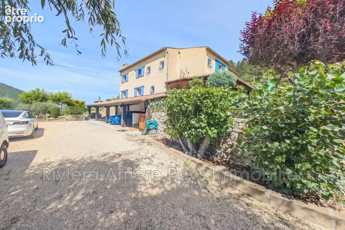 Maison 5 pièces 180 m² à vendre à Puget-Theniers (06260) - photo 2