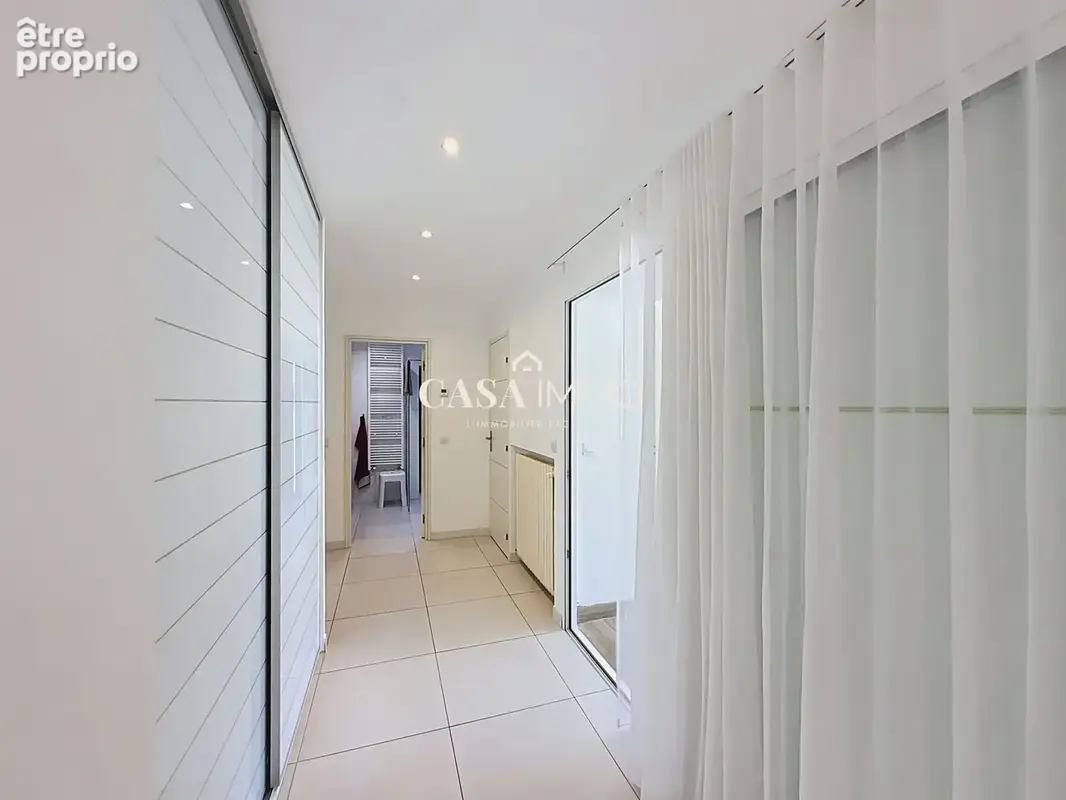 Maison 104 m² à Hyeres  - photo 4